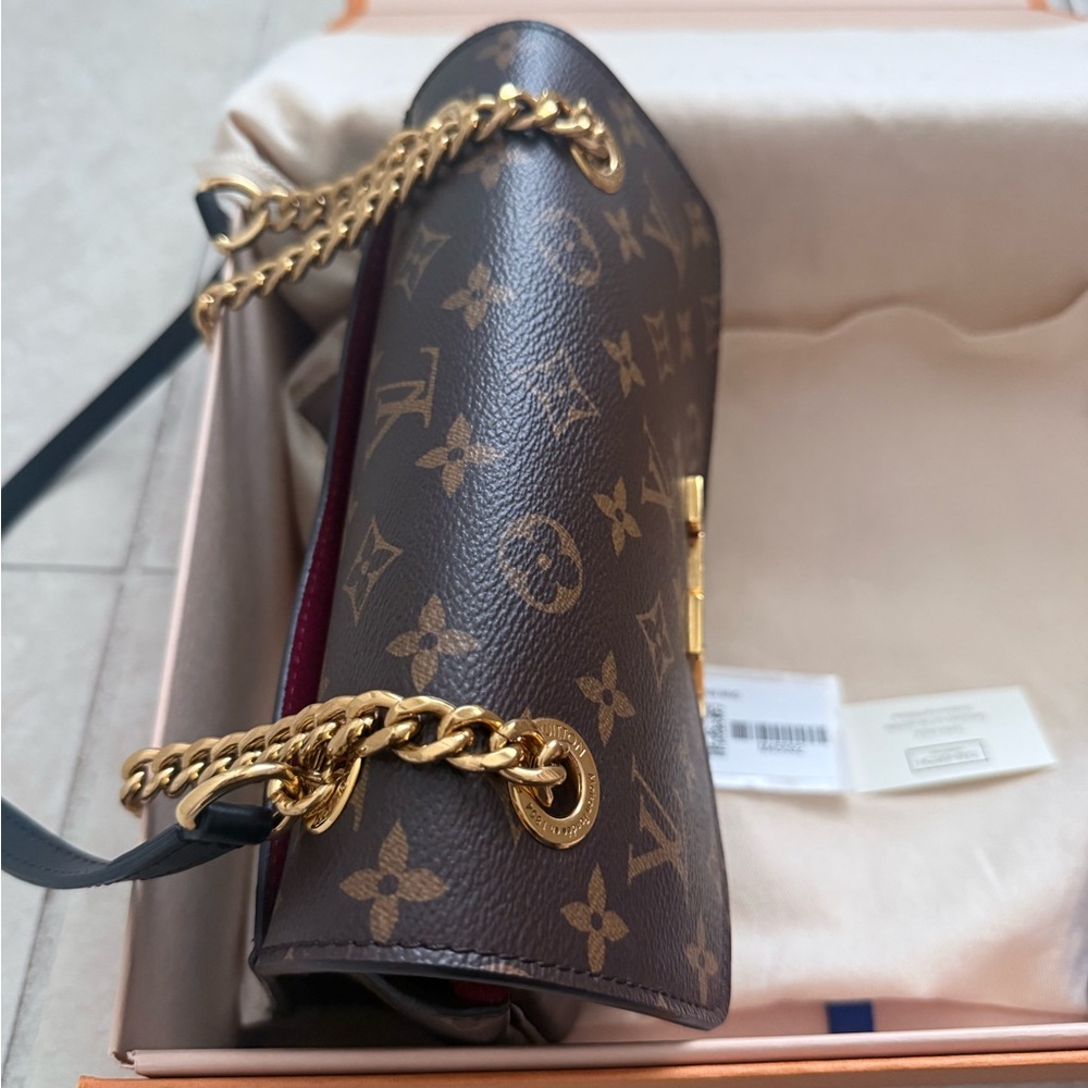 Louis Vuitton Passy handbag - Picture 5 of 17